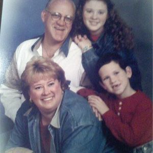 Meet your Posher, Mona